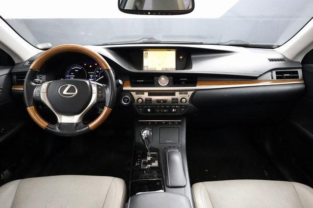 used 2014 Lexus ES 300h car, priced at $13,990