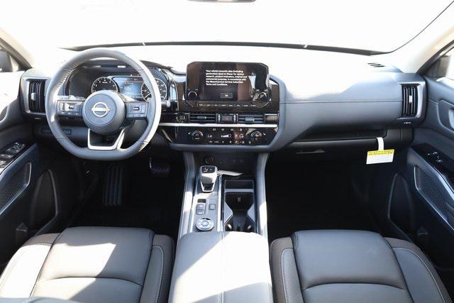 new 2025 Nissan Pathfinder car, priced at $37,015
