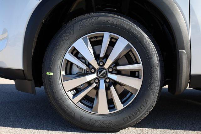 new 2025 Nissan Pathfinder car, priced at $37,015