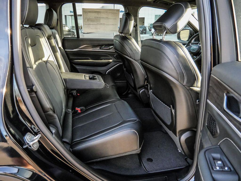 new 2026 Jeep Grand Cherokee car, priced at $49,846