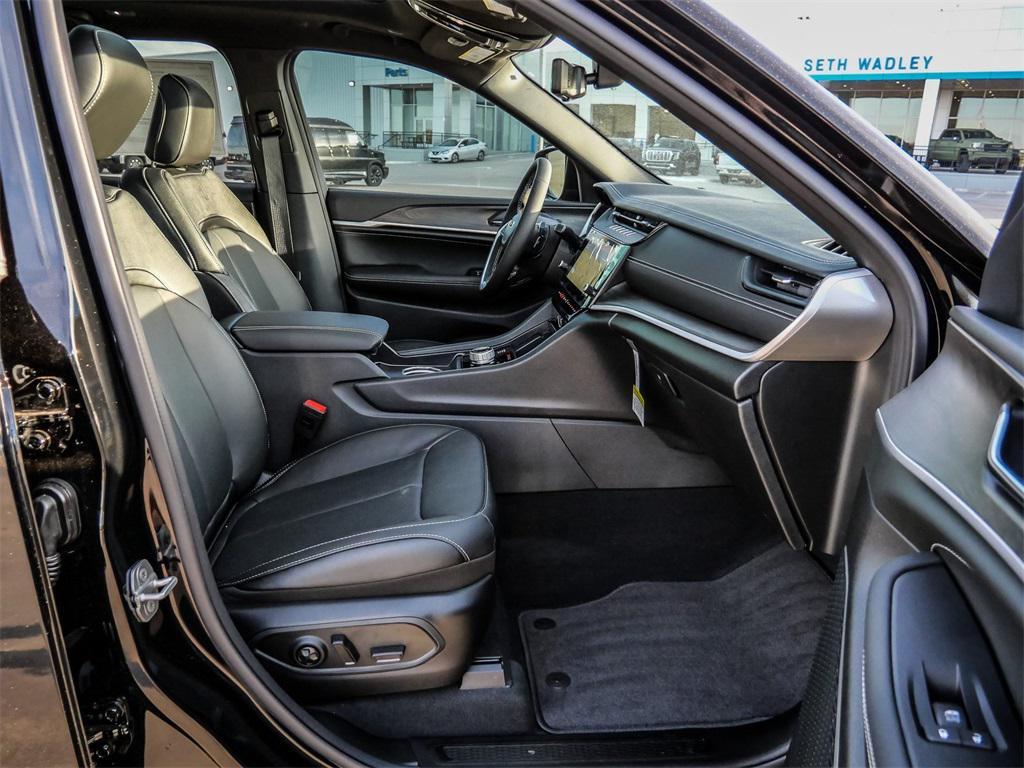 new 2026 Jeep Grand Cherokee car, priced at $49,846