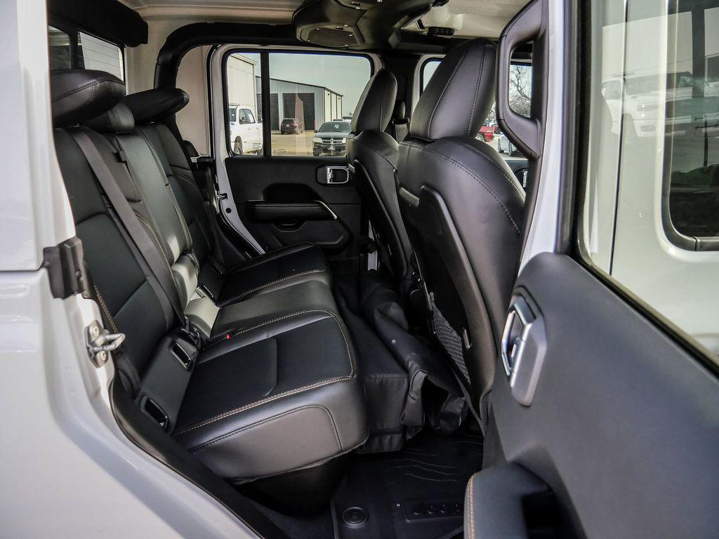 new 2026 Jeep Gladiator car, priced at $46,858