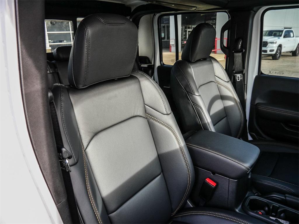 new 2026 Jeep Gladiator car, priced at $46,858