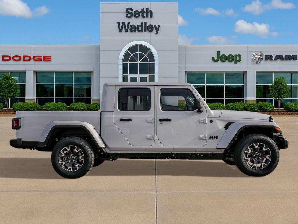 new 2026 Jeep Gladiator car, priced at $46,858