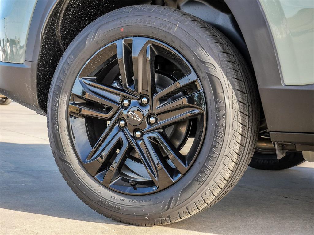 new 2026 Chevrolet Trax car, priced at $28,690