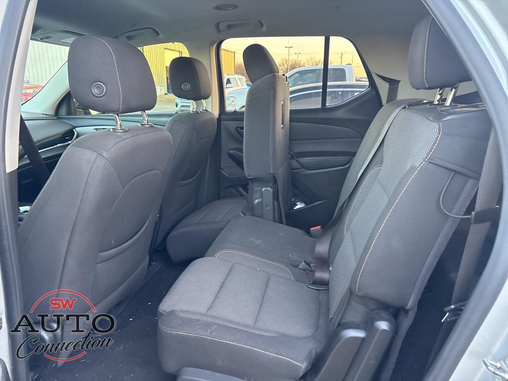 used 2021 Chevrolet Traverse car, priced at $18,500