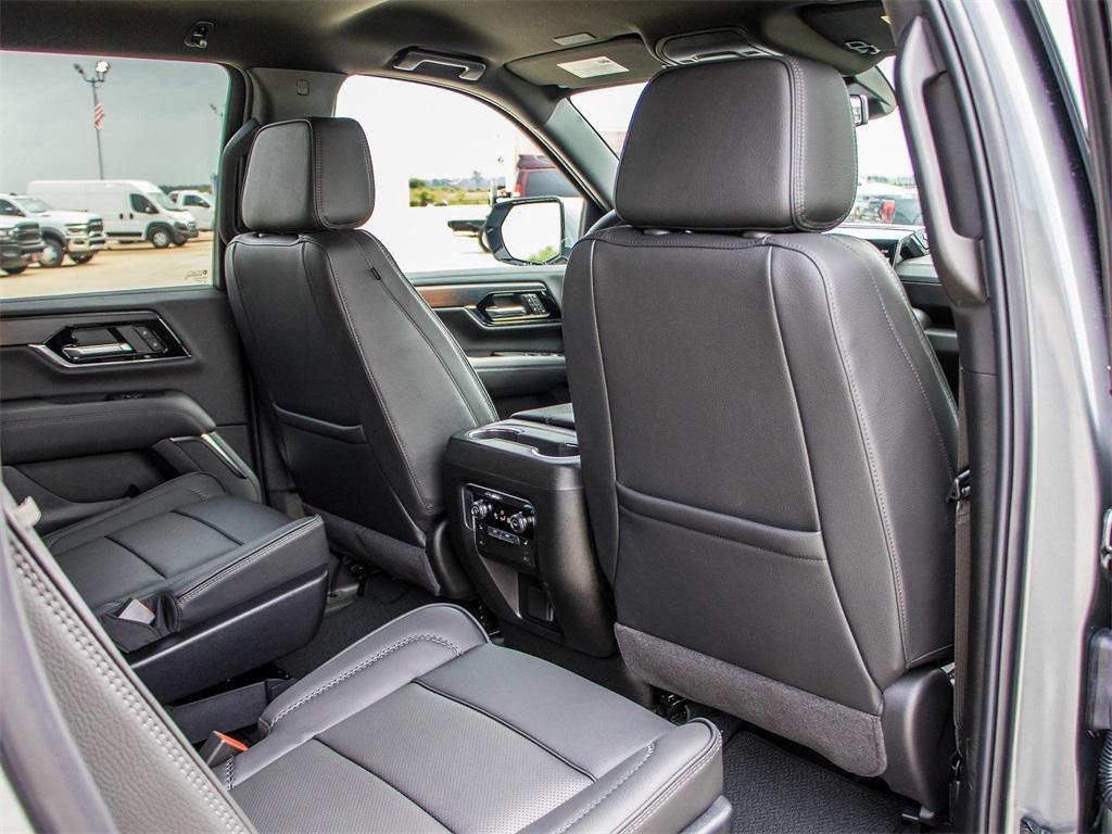 new 2025 GMC Yukon XL car, priced at $85,103