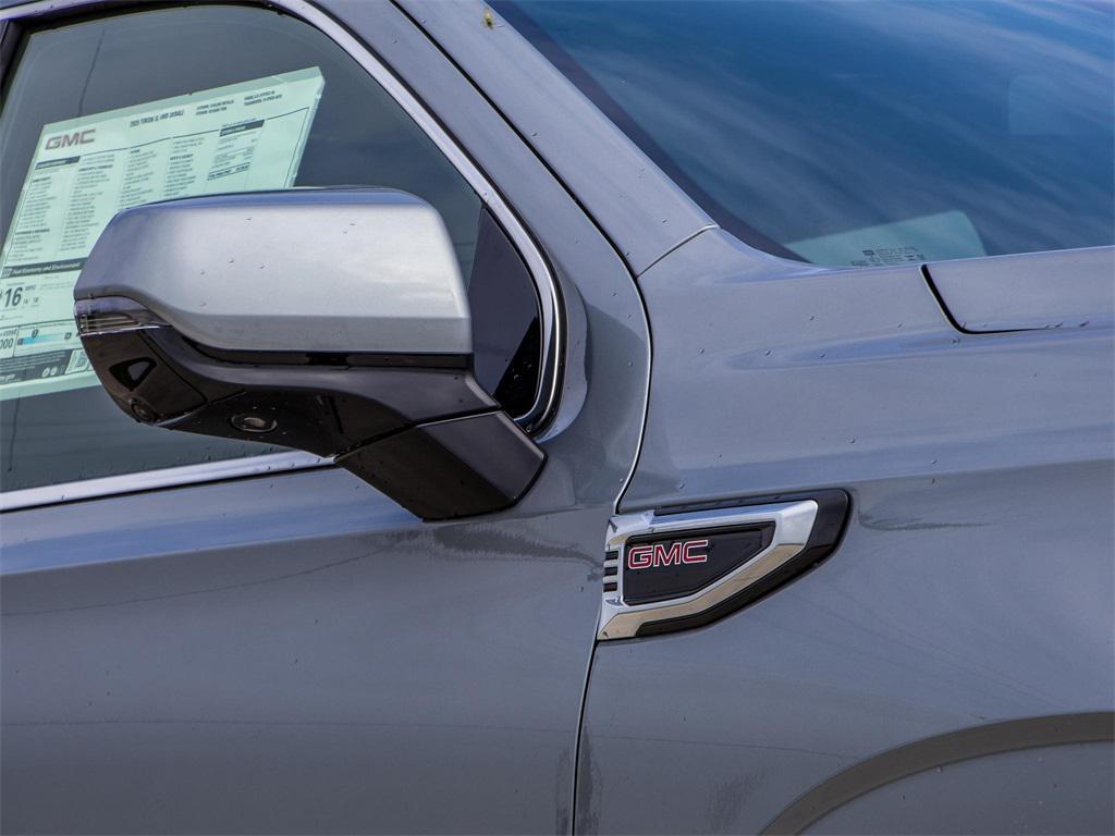 new 2025 GMC Yukon XL car, priced at $85,103