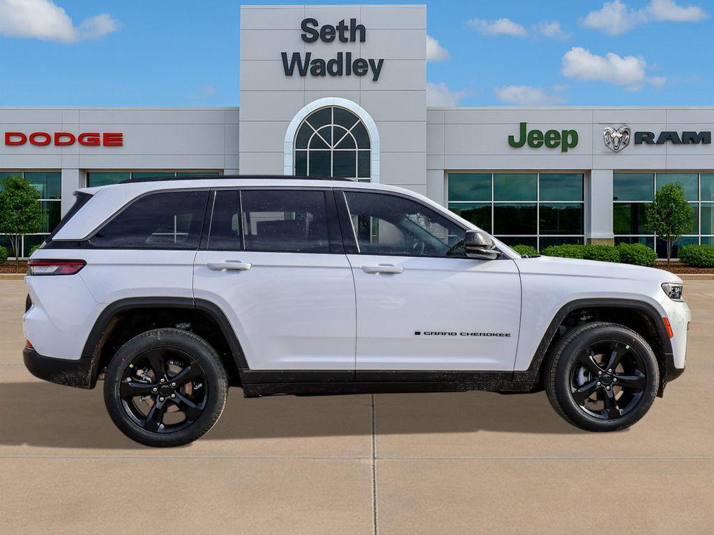 new 2026 Jeep Grand Cherokee car, priced at $48,718
