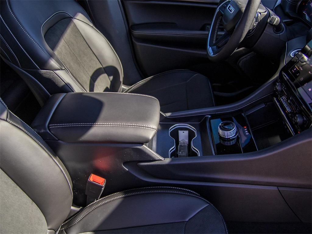 new 2025 Jeep Grand Cherokee car, priced at $33,601