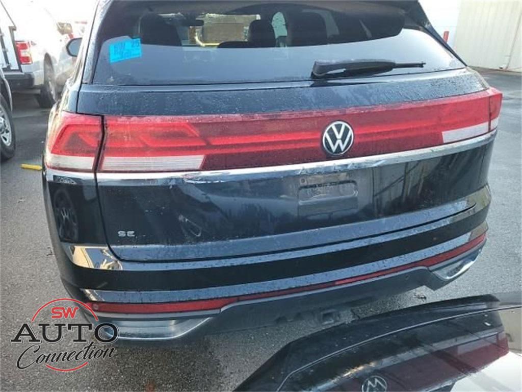 used 2024 Volkswagen Atlas Cross Sport car, priced at $25,565