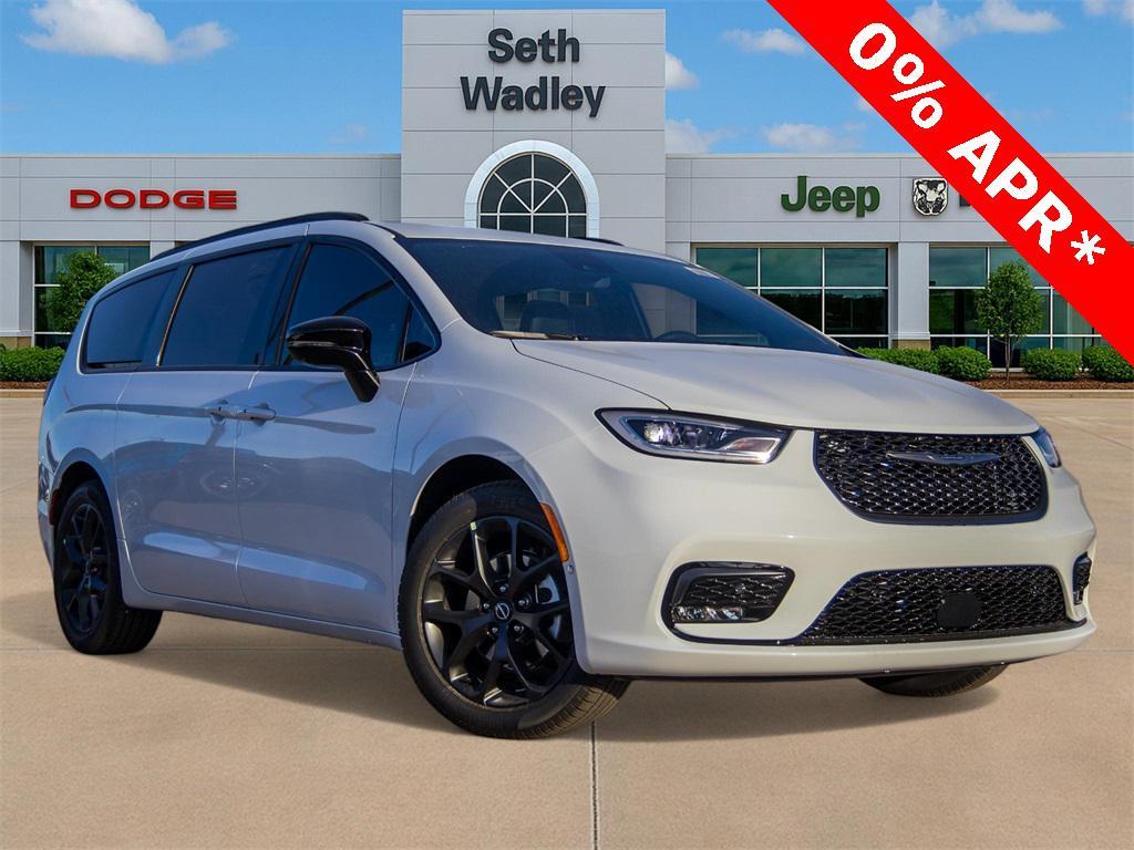 new 2026 Chrysler Pacifica car, priced at $37,453