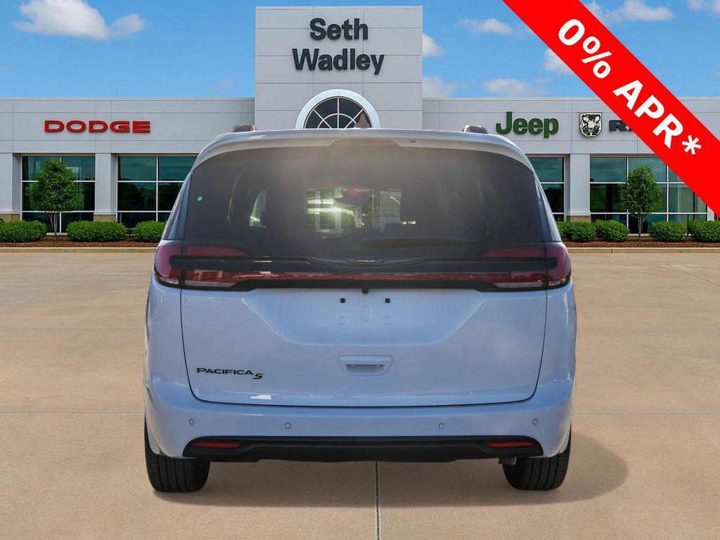 new 2026 Chrysler Pacifica car, priced at $39,824