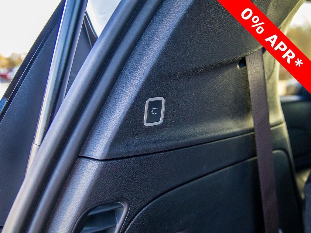 new 2026 Chrysler Pacifica car, priced at $39,824