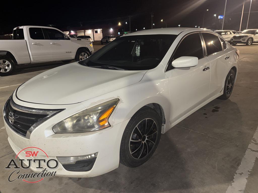 used 2013 Nissan Altima car, priced at $2,995