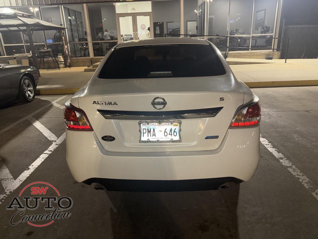 used 2013 Nissan Altima car, priced at $2,995