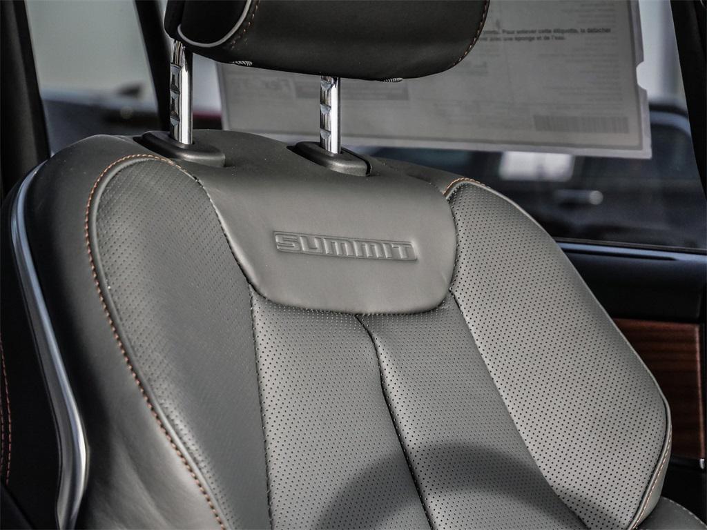 new 2026 Jeep Grand Cherokee car, priced at $61,588