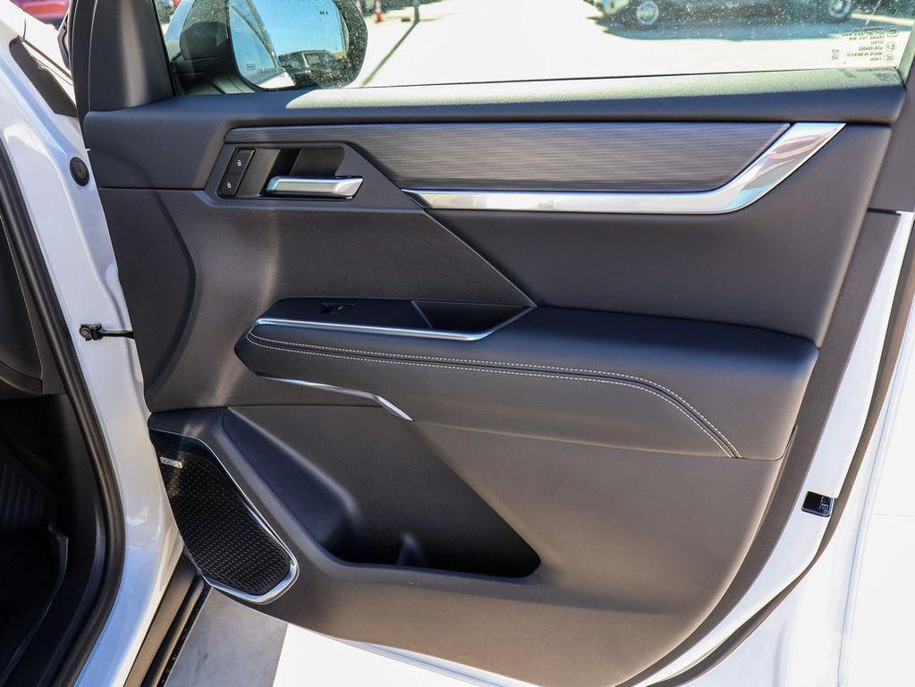 new 2026 GMC Acadia car, priced at $44,399