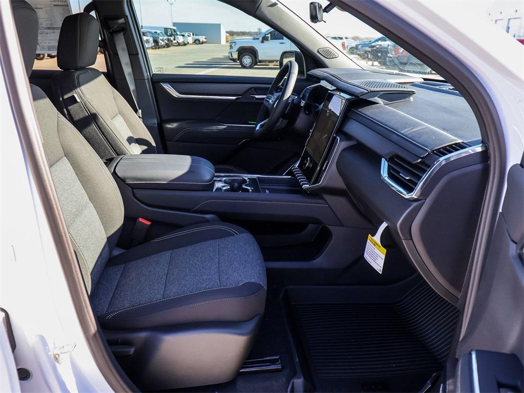 new 2026 GMC Acadia car, priced at $44,900