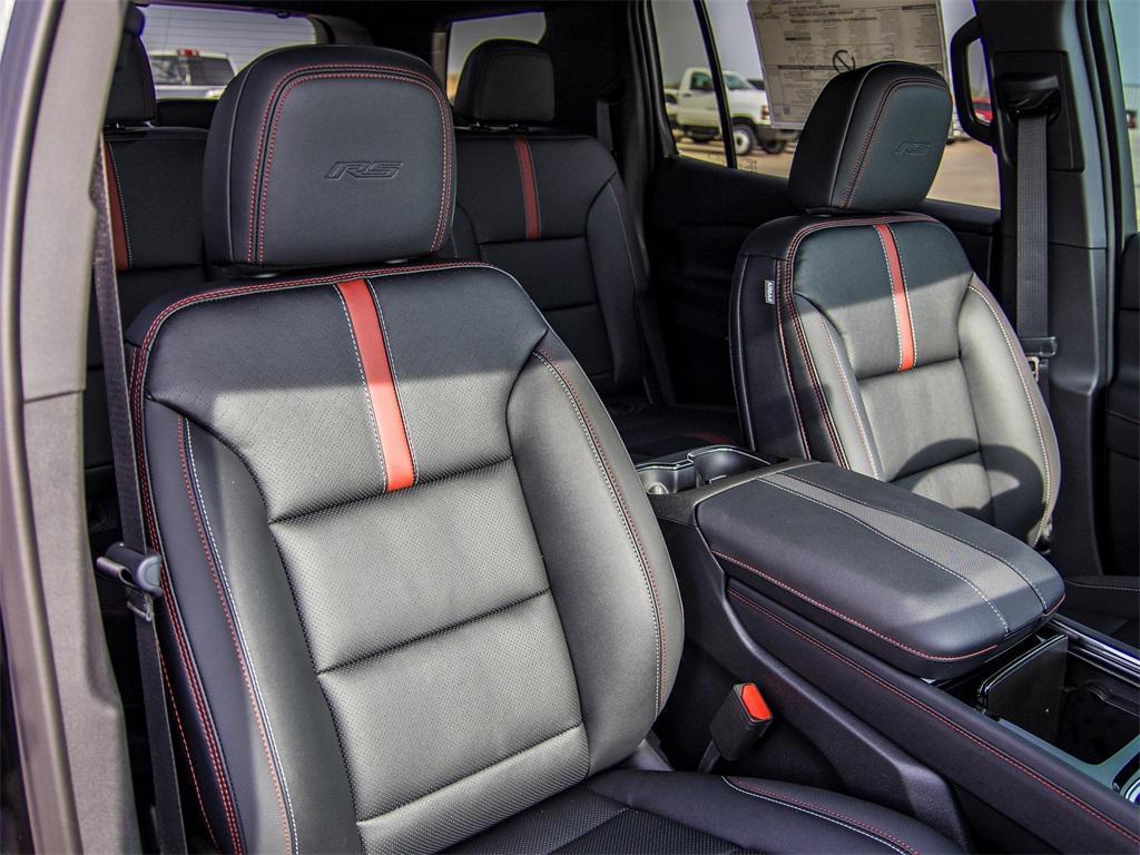 new 2026 Chevrolet Traverse car, priced at $53,659