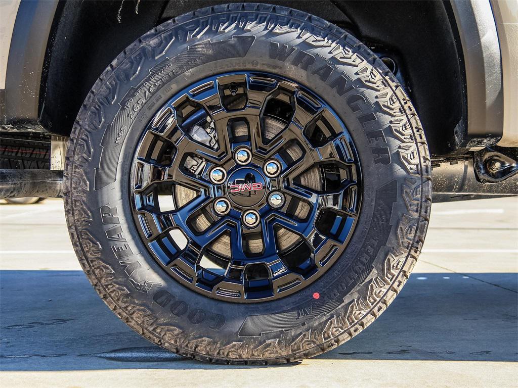 new 2026 GMC Canyon car, priced at $47,299