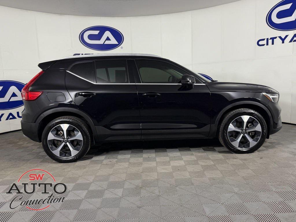 used 2024 Volvo XC40 car, priced at $24,962