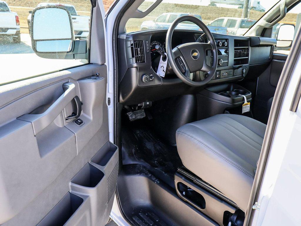 new 2025 Chevrolet Express 2500 car, priced at $39,999
