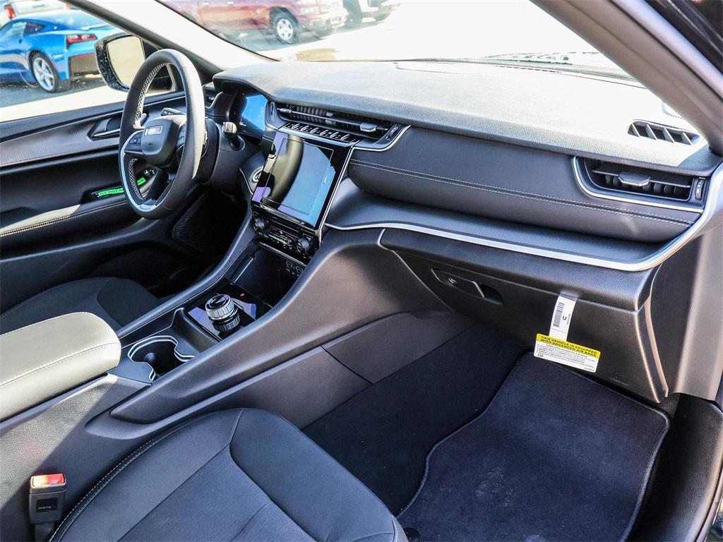 new 2025 Jeep Grand Cherokee L car, priced at $40,325