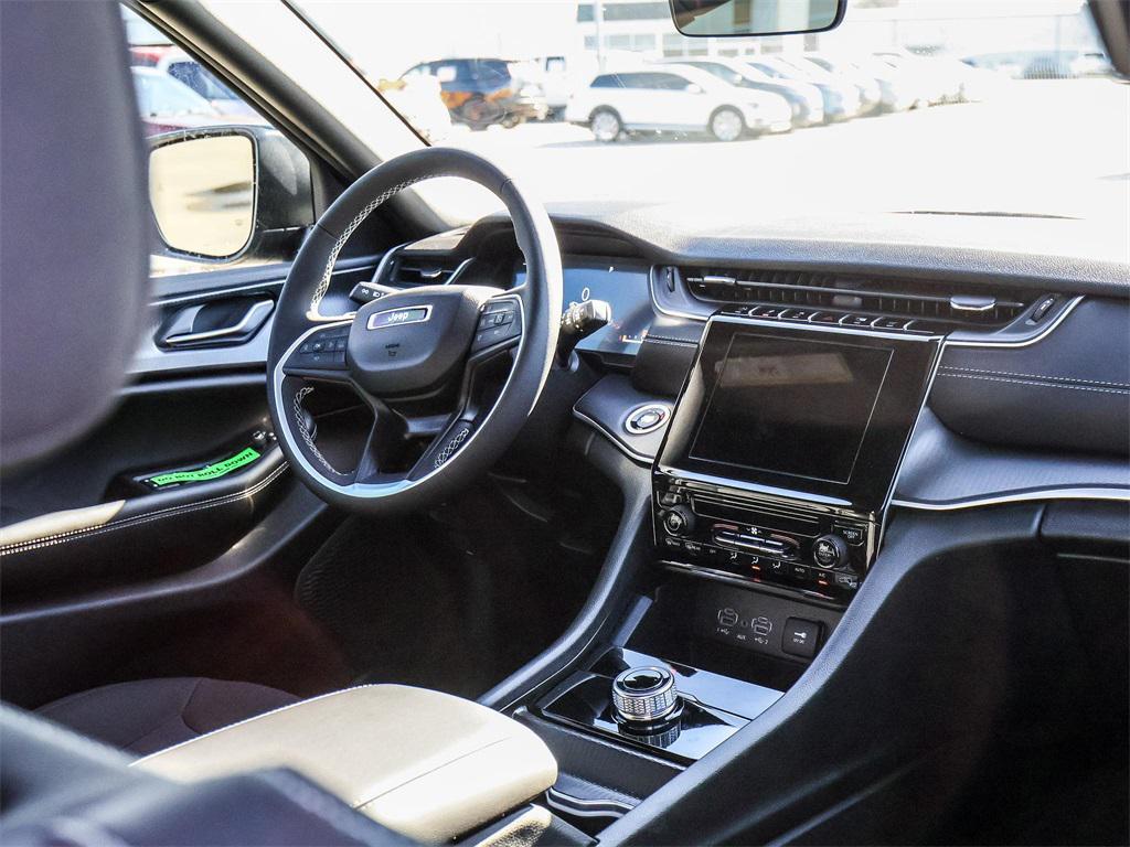 new 2025 Jeep Grand Cherokee L car, priced at $40,325