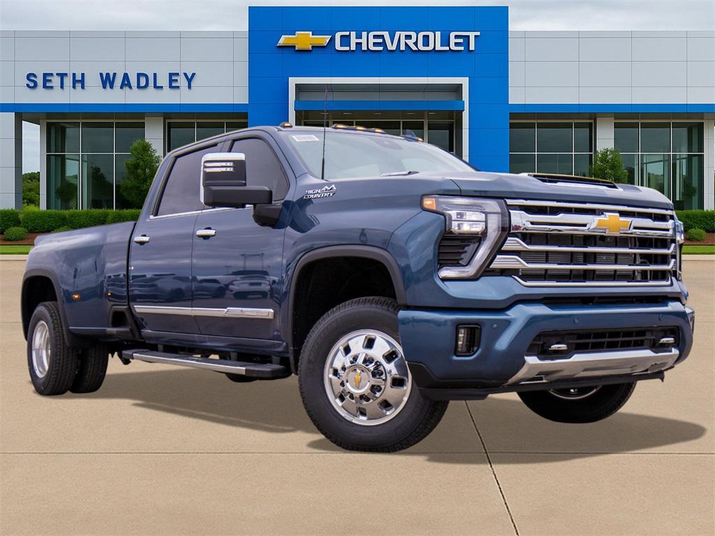 new 2026 Chevrolet Silverado 3500 car, priced at $90,365