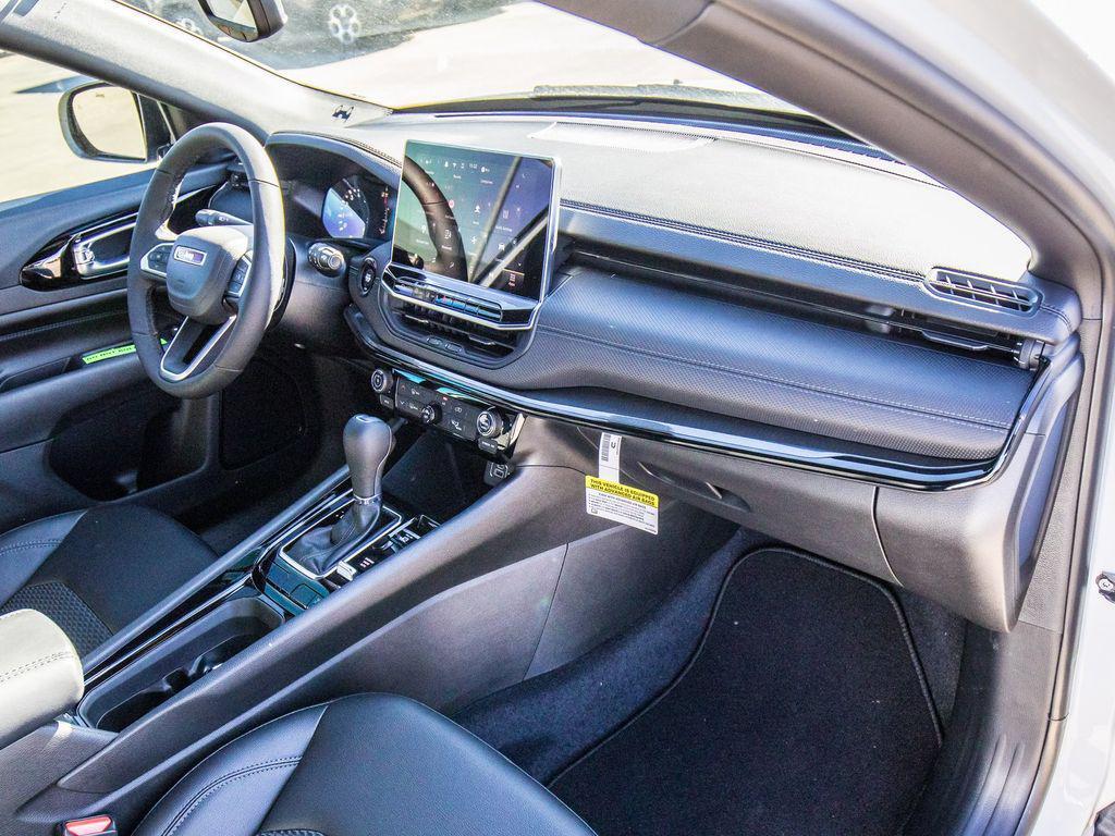 new 2026 Jeep Compass car, priced at $25,398