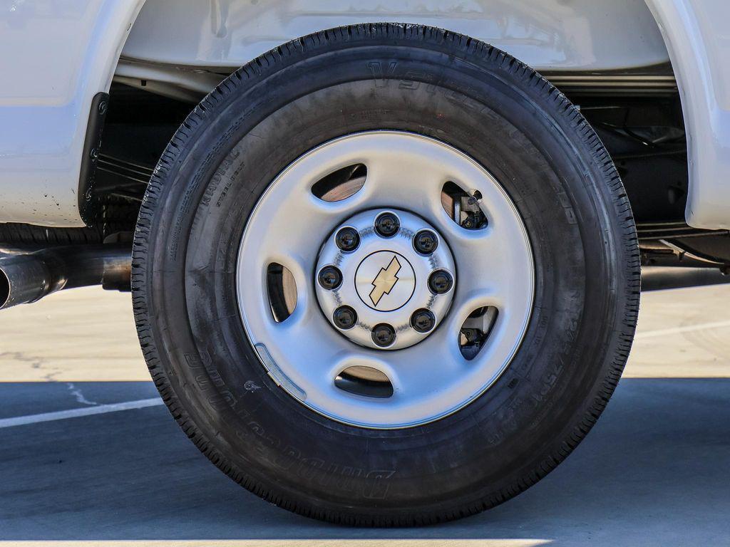 new 2025 Chevrolet Express 2500 car, priced at $39,999