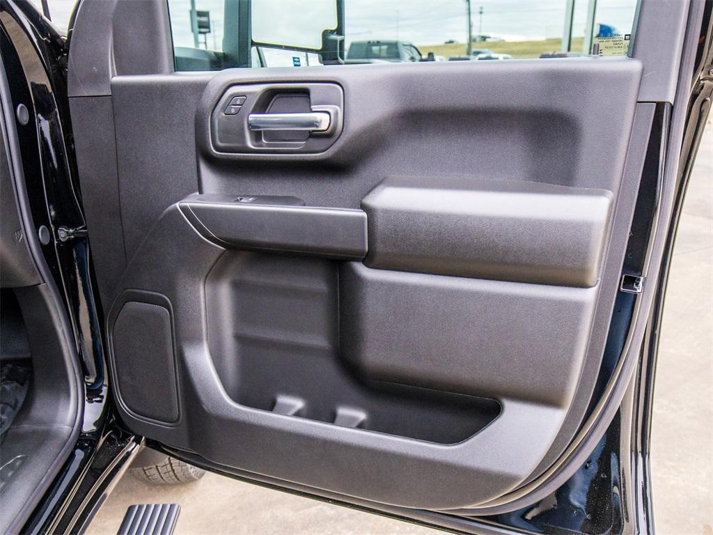 new 2026 GMC Sierra 3500 car, priced at $71,400