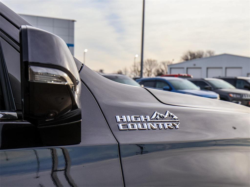 new 2026 Chevrolet Suburban car, priced at $95,499