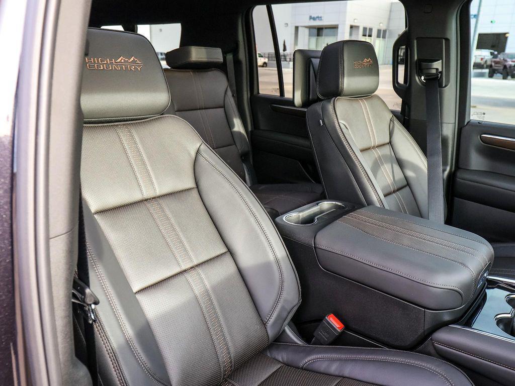 new 2026 Chevrolet Suburban car, priced at $96,098