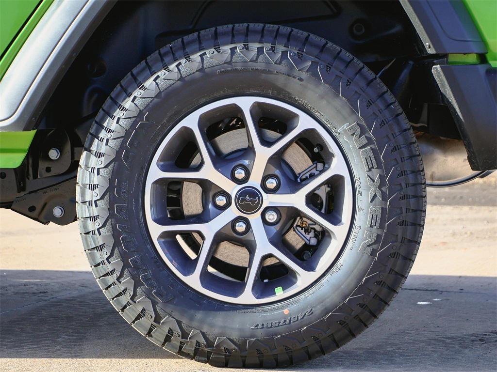 new 2025 Jeep Wrangler car, priced at $48,262