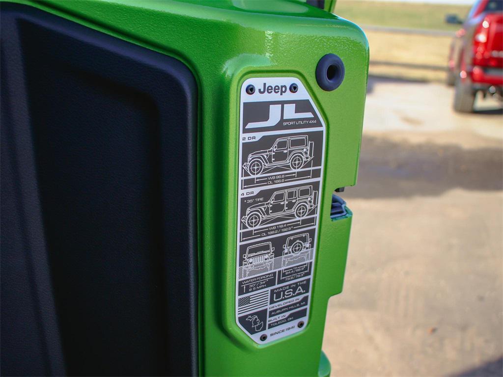 new 2025 Jeep Wrangler car, priced at $48,262