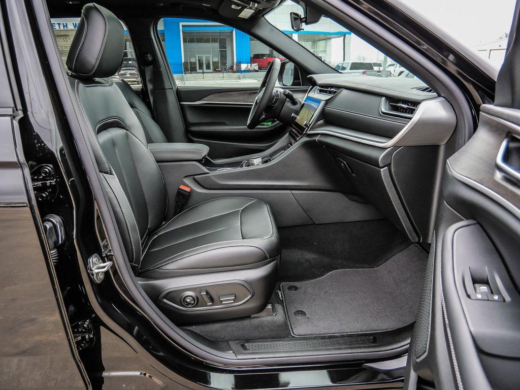 new 2026 Jeep Grand Cherokee L car, priced at $49,665