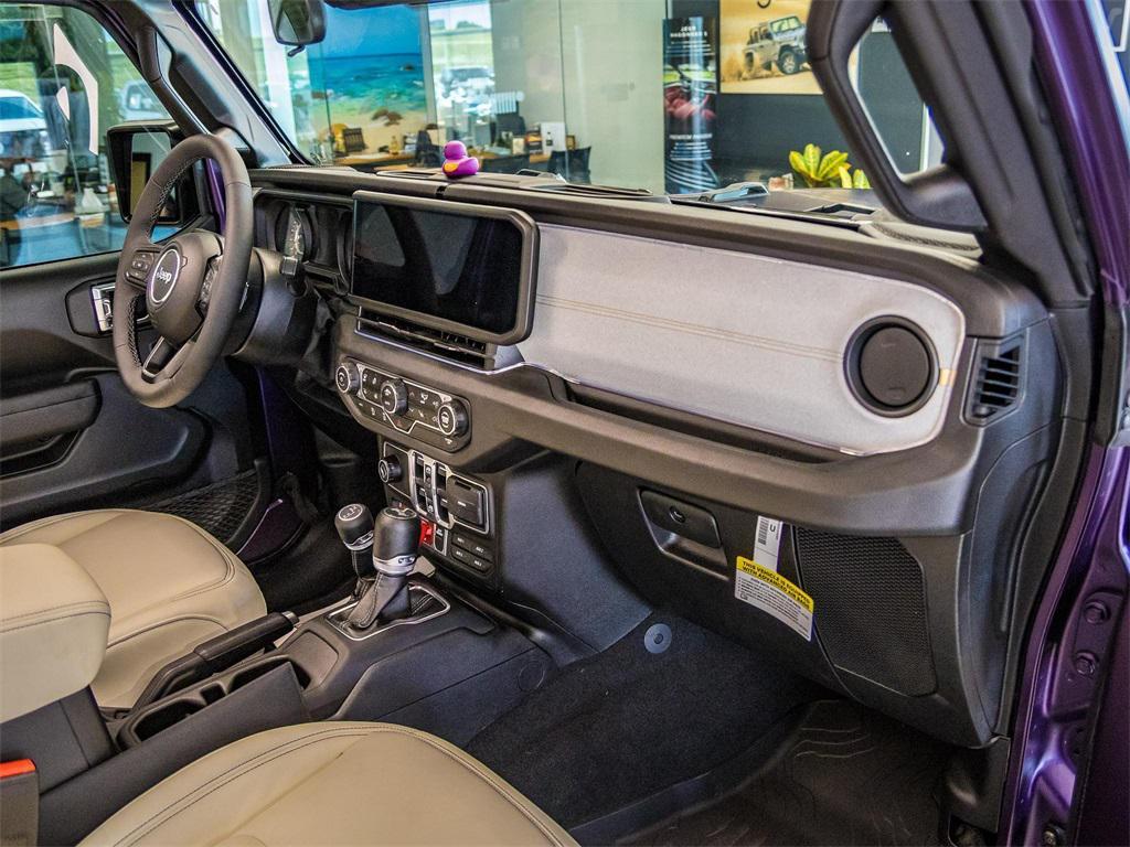 new 2025 Jeep Wrangler car, priced at $86,555