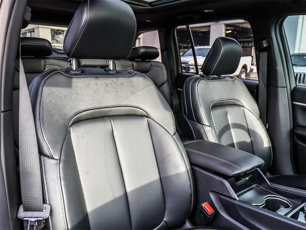 new 2026 Jeep Grand Cherokee car, priced at $46,405