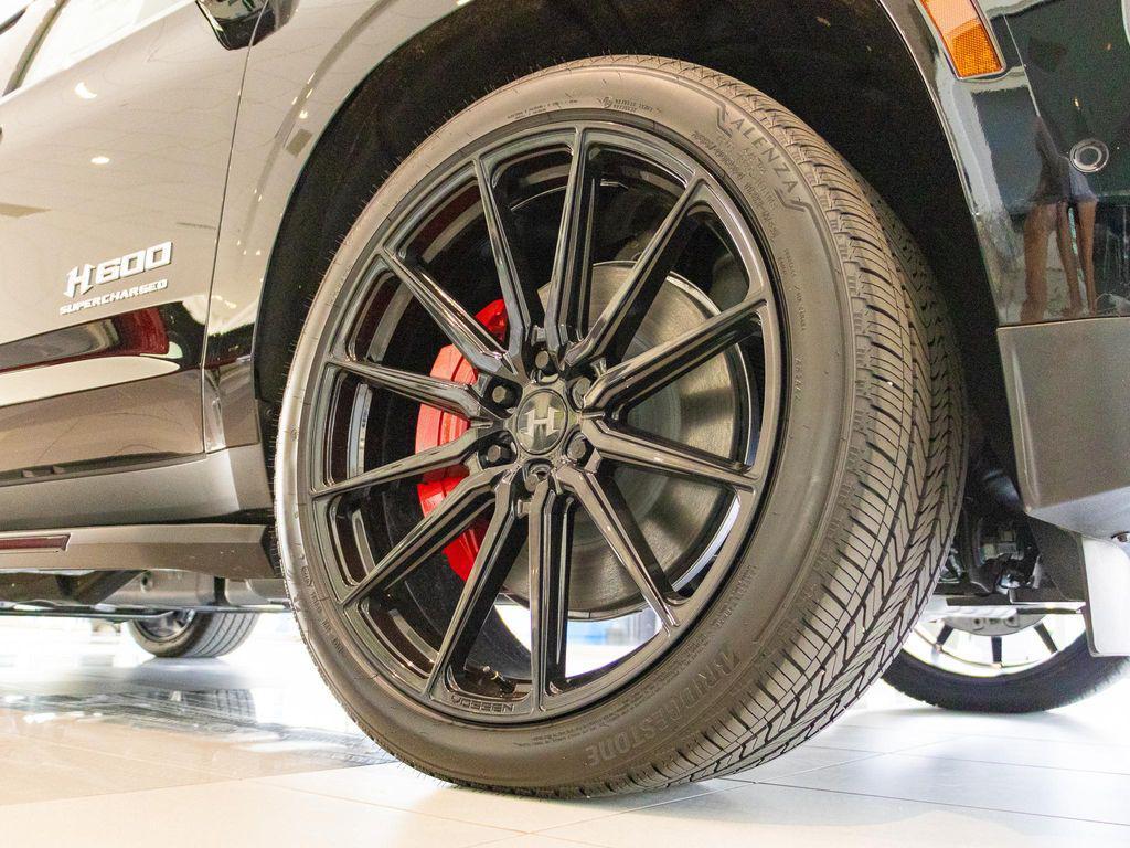 new 2025 Chevrolet Suburban car, priced at $121,999