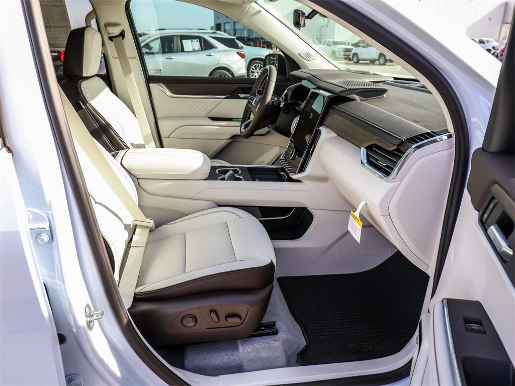 new 2026 GMC Acadia car, priced at $59,627