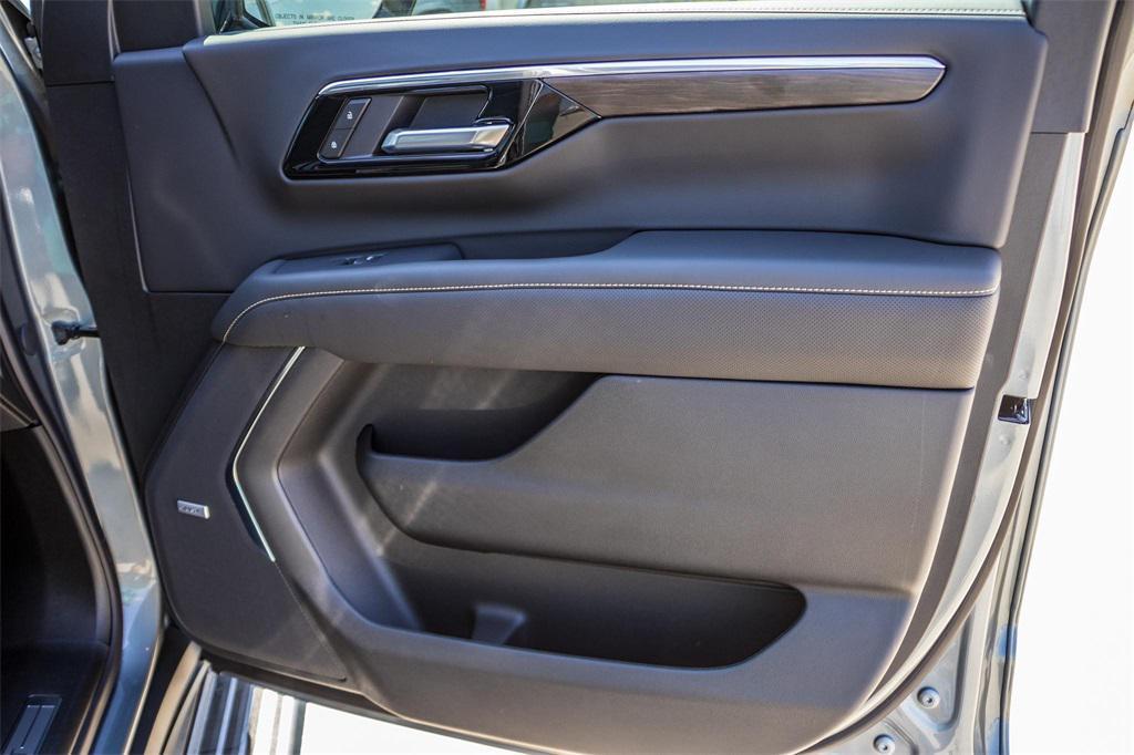 new 2026 Chevrolet Suburban car, priced at $87,499