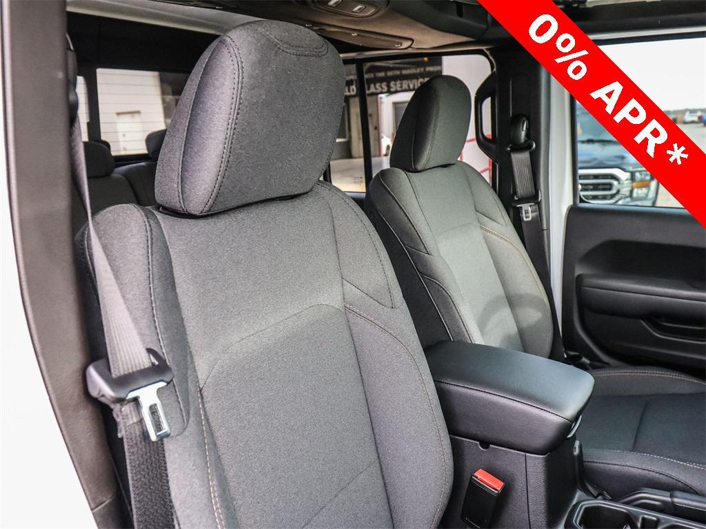 new 2026 Jeep Gladiator car, priced at $48,545