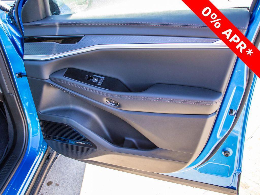 new 2025 Jeep Wagoneer S car, priced at $40,674