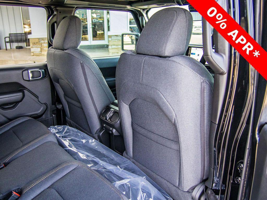 new 2026 Jeep Gladiator car, priced at $38,912