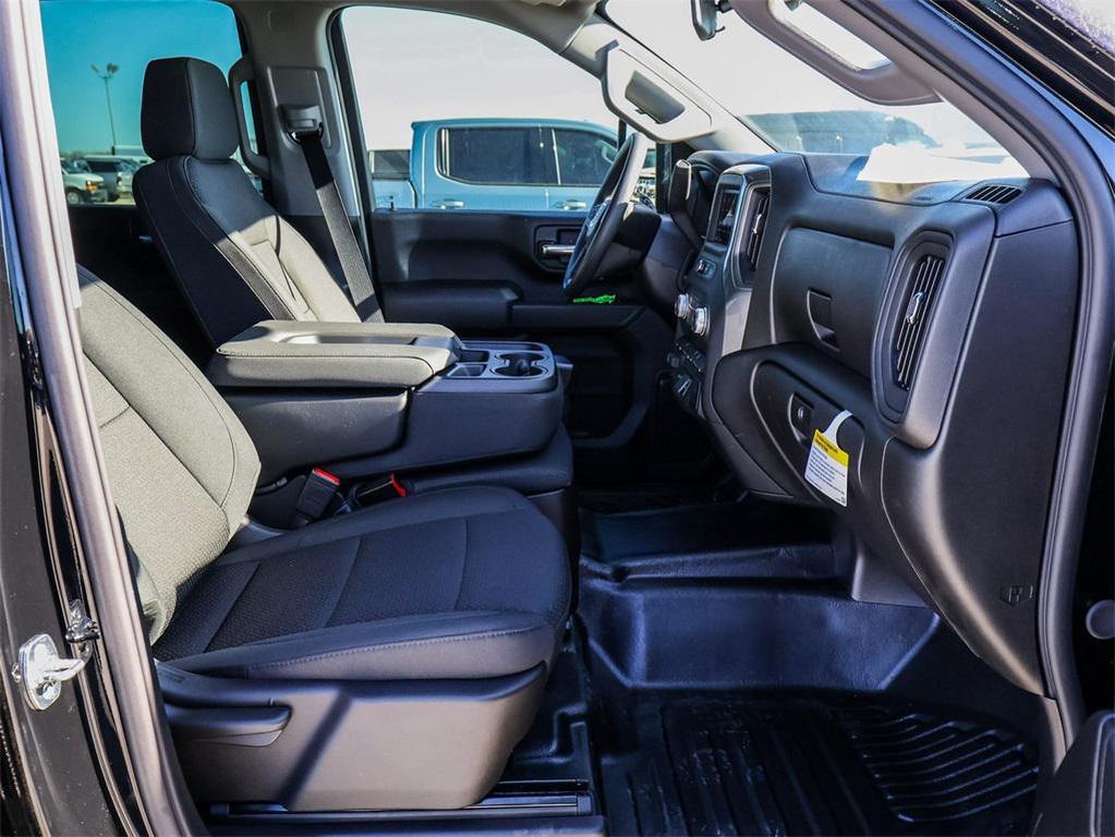 new 2026 GMC Sierra 2500 car, priced at $57,164