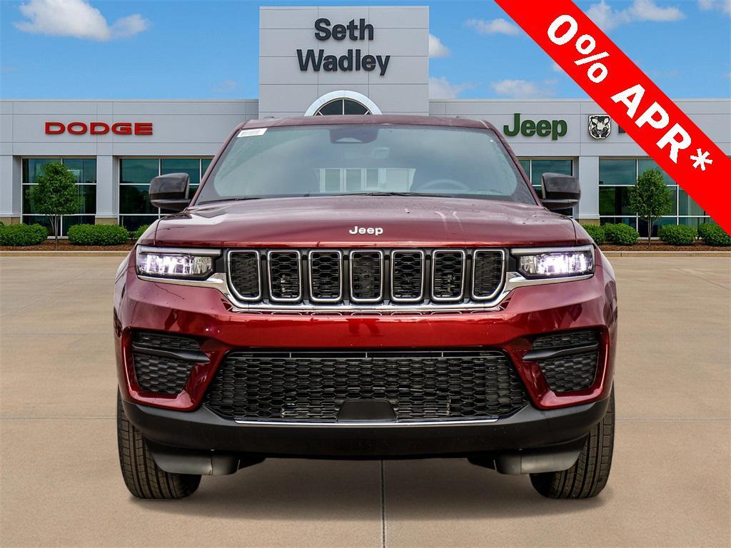 new 2025 Jeep Grand Cherokee car, priced at $31,838