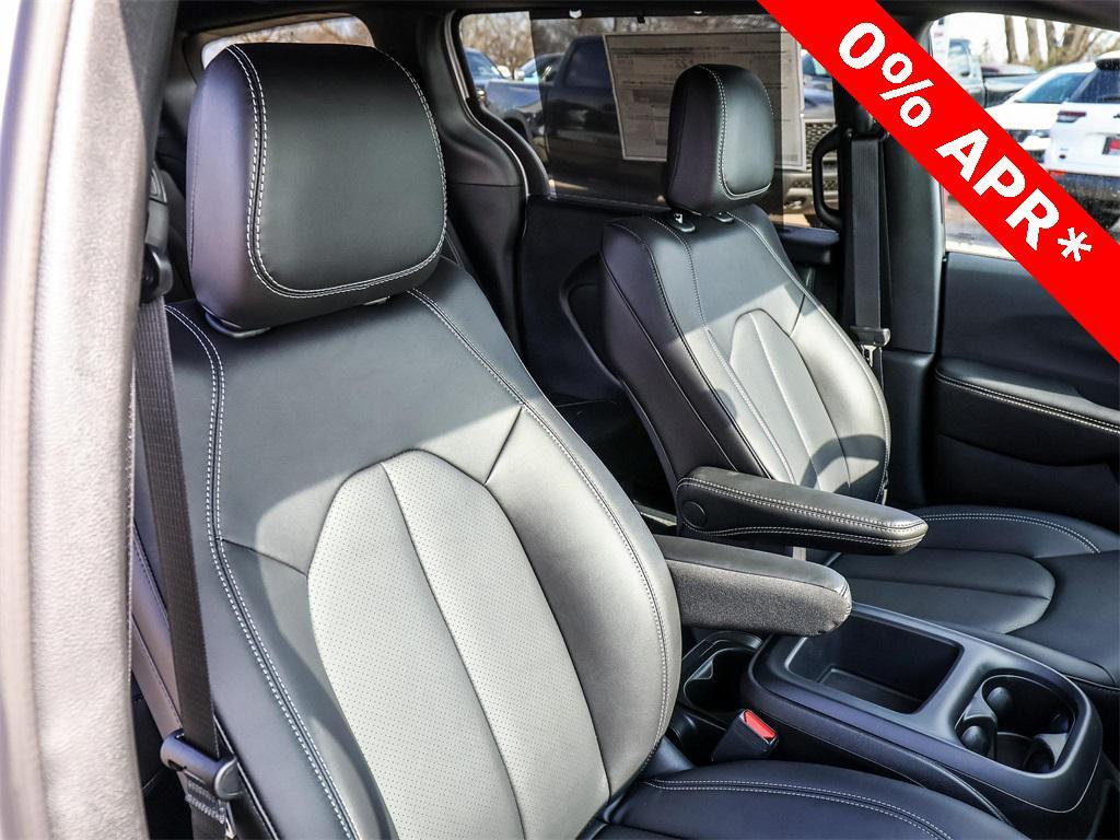 new 2026 Chrysler Pacifica car, priced at $36,097