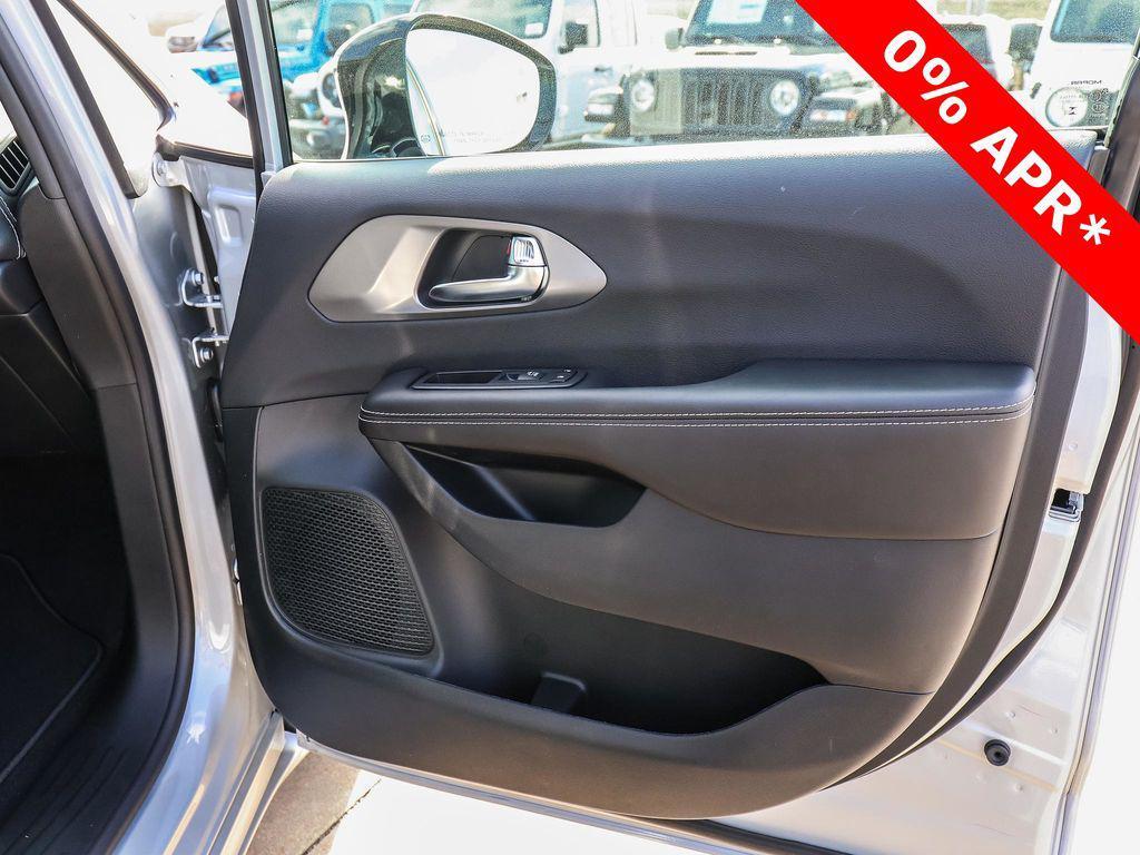 new 2026 Chrysler Pacifica car, priced at $37,612